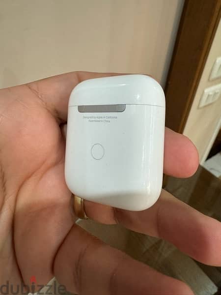 Apple Airpods 2 With Wireless Charging Case 3