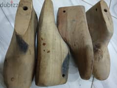 300 جوز قوالب خشبية مستعمله لصنع الأحذية والشباشب 0