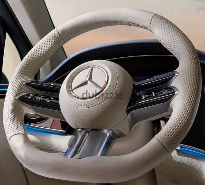 Mercedes Benz 2024 EQE 500 SUV (Hyperscreen) 3