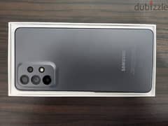 Samsung  Galaxy A73 0
