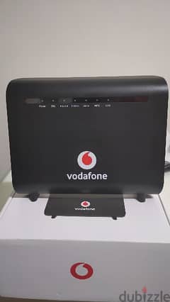 راوتر VDSL Vodafone استعمال ٩ شهور استعمال خفيف معاه العلبه و كل حاجه