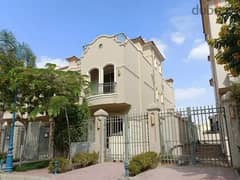 Villa for sale, immediate delivery, ready to move in immediately, in a distinctive location in the heart of Shorouk