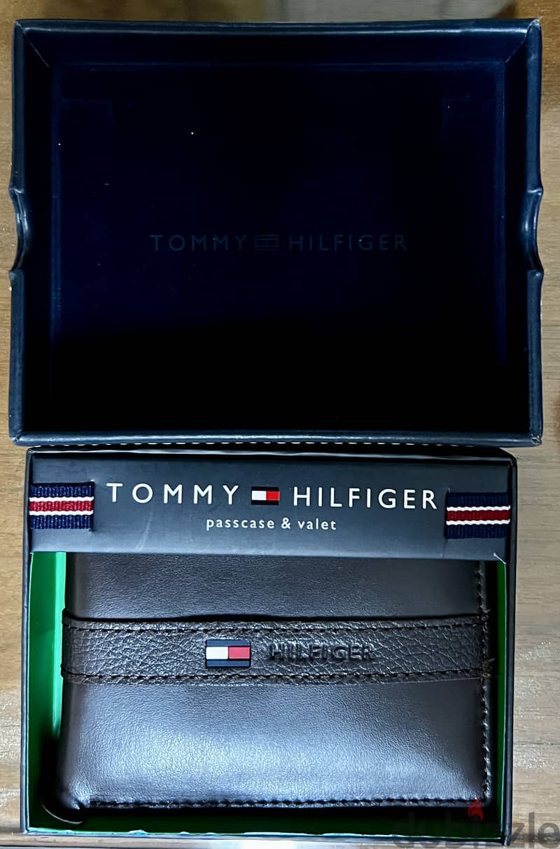 محفظة Tommy Hilfiger wallet أصلية جلد طبيعى بنى غامق (Dark Brown) 3