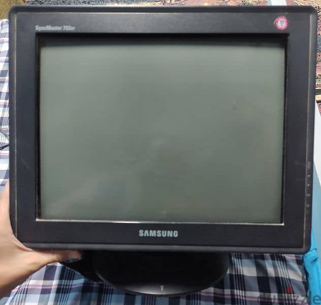 شاشة كمبيوتر سامسونج Samsung Syncmaster 793df 0