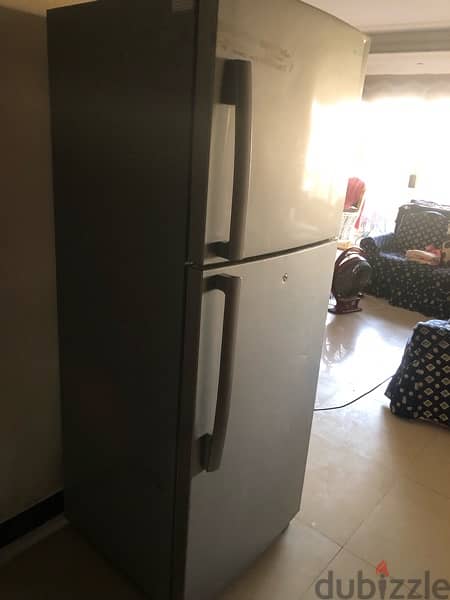 Samsun fridge 600 litres 2