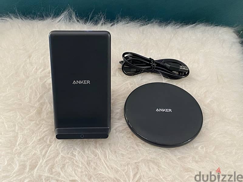 ٢ شاحن وايرليس لاسلكي انكر  wireless charger Anker 1