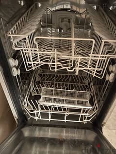 white whale dishwasher very good condition 0
