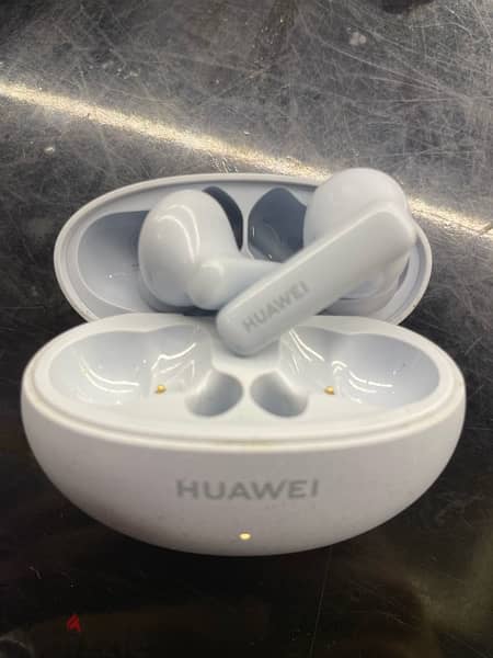 سماعه اير بود Huawei i5 بحاله الزيرو 1