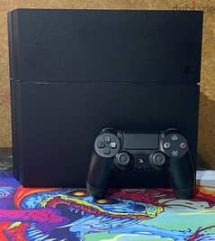 Playstation 4 Phat (بلاي ستيشن ٤ فات ) Used Like New ( Mint Condition)