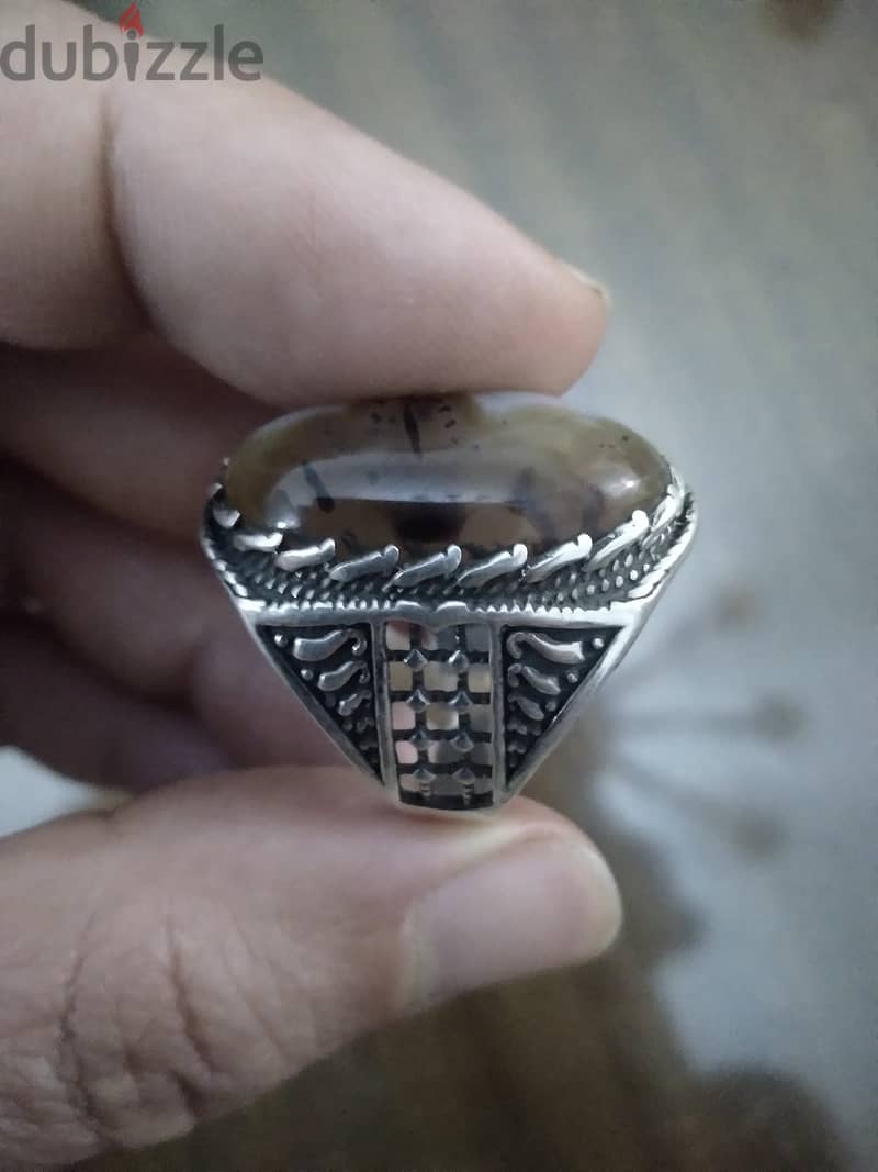 خاتم فضة 925 صياغة يدوي شغل راقي تحفة فنية متوج بحجر عقيق يمني طبيعي م 3