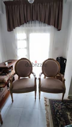 5pcs saloon in excellent condition 0