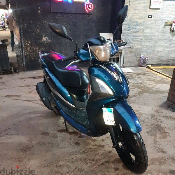 Scooter St 200cc 1