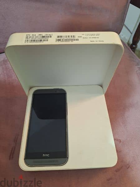 HTC one M8 بالعلبة والشاحن الاصلي 7