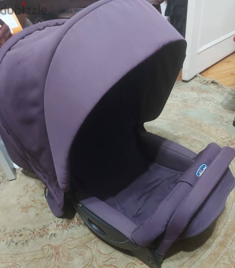 Chicco stroller and car seat (2 in 1) 4