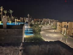 شاليه للبيع متشطب بالكامل غلى اللاجون في مكادي هايتس الغردقه - Chalet For Sale Fully Finished in Makadi Heights in Hurghada
