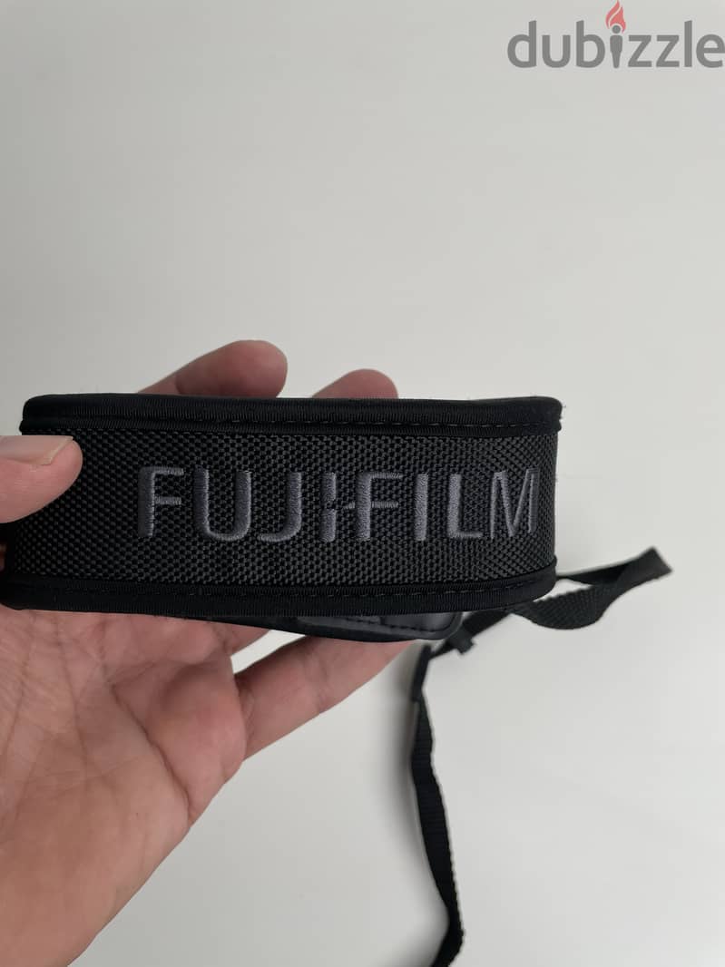 FUJIFFILM XT4 + Smallrig Full Cage 7