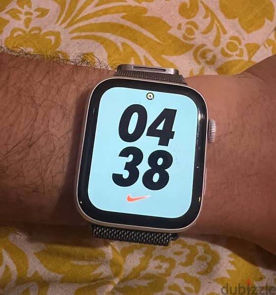 Apple Watch SE NIKE EDITION 44 Cellular 3
