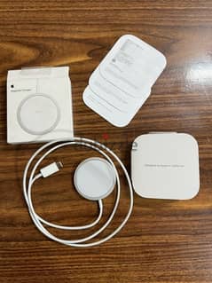 Original Apple Mag Safe wireless charger -  شاحن ابل ماج سيف وايرلس