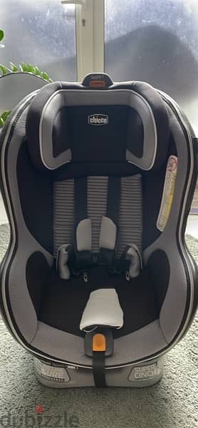 Chicco Nextfit Convertible Car Seat (In Excellent condition) 2