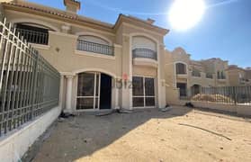 Twin house 310m for Sale in Patio Oro Prime Location