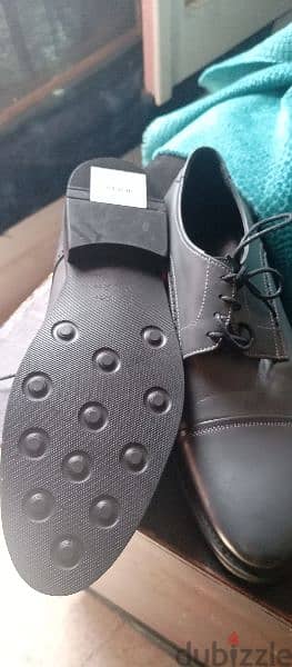 حذاء للبيع 2