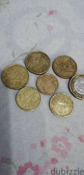 مجموعه كبيره جدا من العملات القديمة والتحف والمقتنيات 16