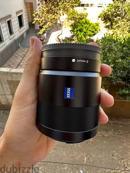 Sony Zeiss Sonnar T* FE 55mm f 1.8 1