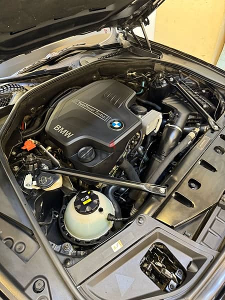 BMW 520i صيانات توكيل 16