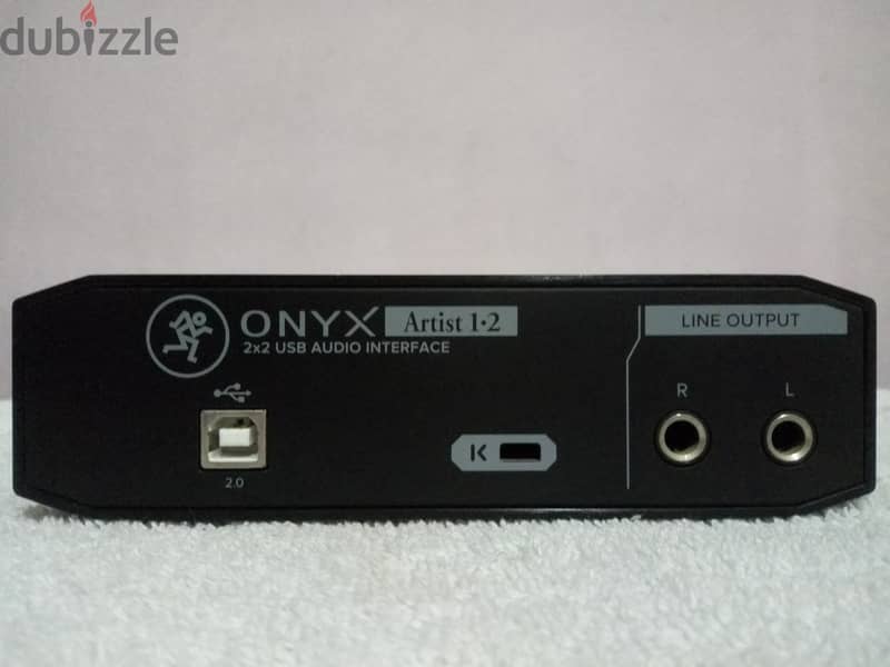 Audio-Technica AT2035 + MACKIE Onyx Artist 1.2 10