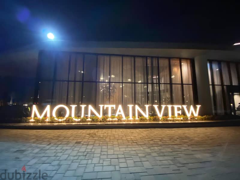 شقة فووووري للبيع في mountain View i city بمقدم 660الف 6