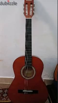 *قابل للنقاش*  Suzuki  SCG-2 3/4 guitar بحالة ممتازة بلا خدش واحد