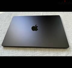 MacBook Pro M3 Pro 18gb Like new