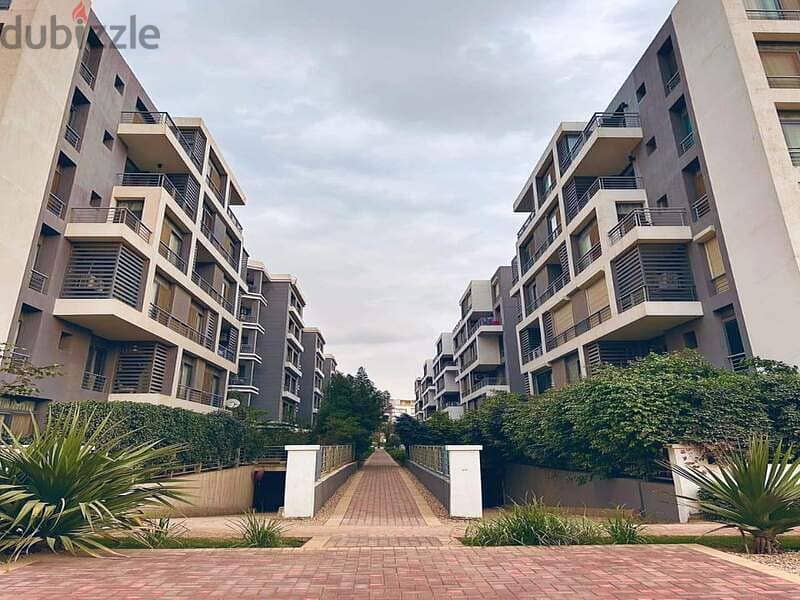 Apartment For Sale Very Prime Location in taj city 10% down payment up to 8 years 2