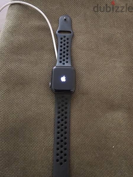Apple Watch SE Nike 40mm 3