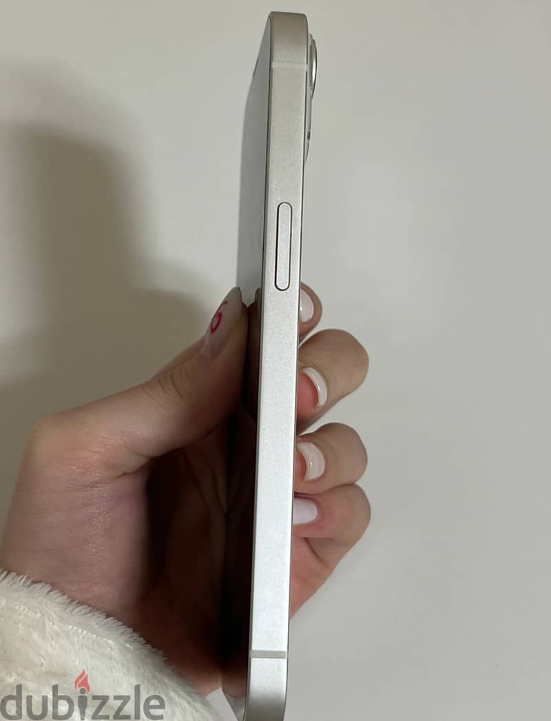iPhone 13 white (128gb , 82%) 3