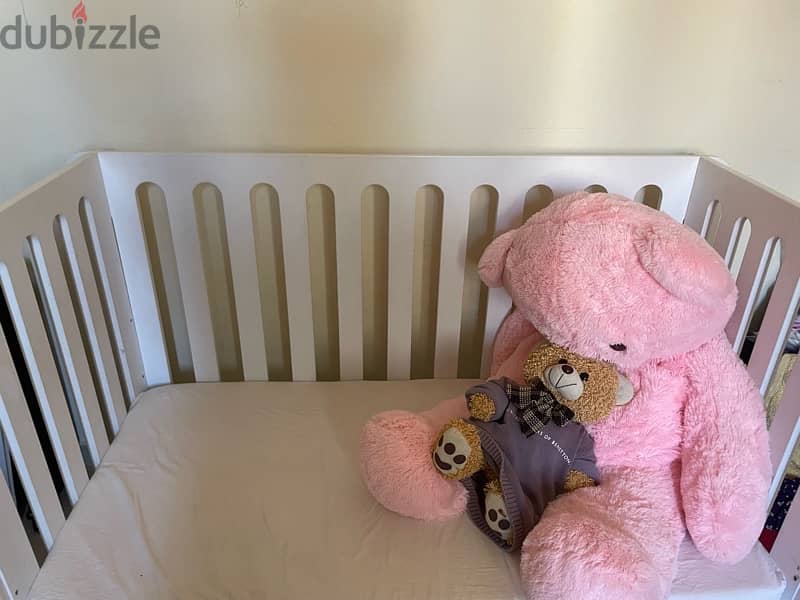 سرير اطفال مع مرتبه مناسب من سن زيرو حتى ٥ سنوات 1