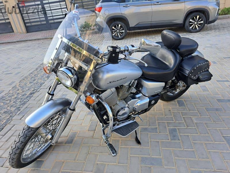 Honda Shadow 2008, 750 CC, 5,000 miles with lots of Accessories 7