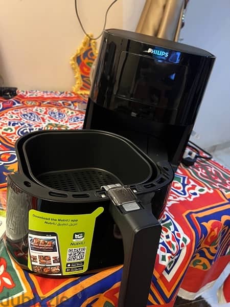 Philips Air fryer 4.1L - NEW. 2