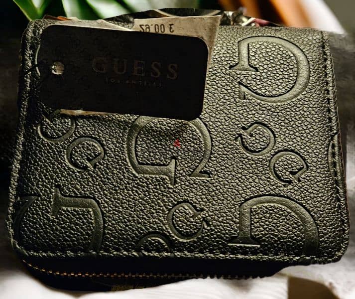 GUESS Wallet for Ladies 3