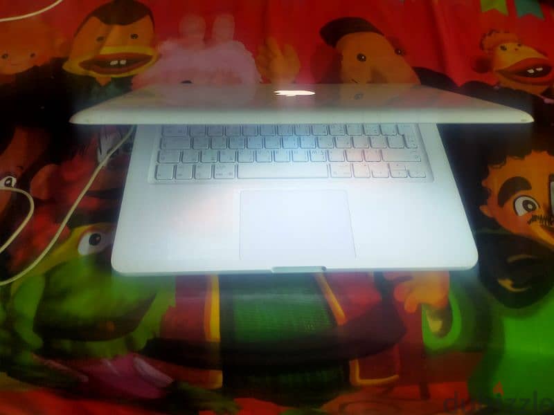 MacBook (33-inch, Mid 2010) 8