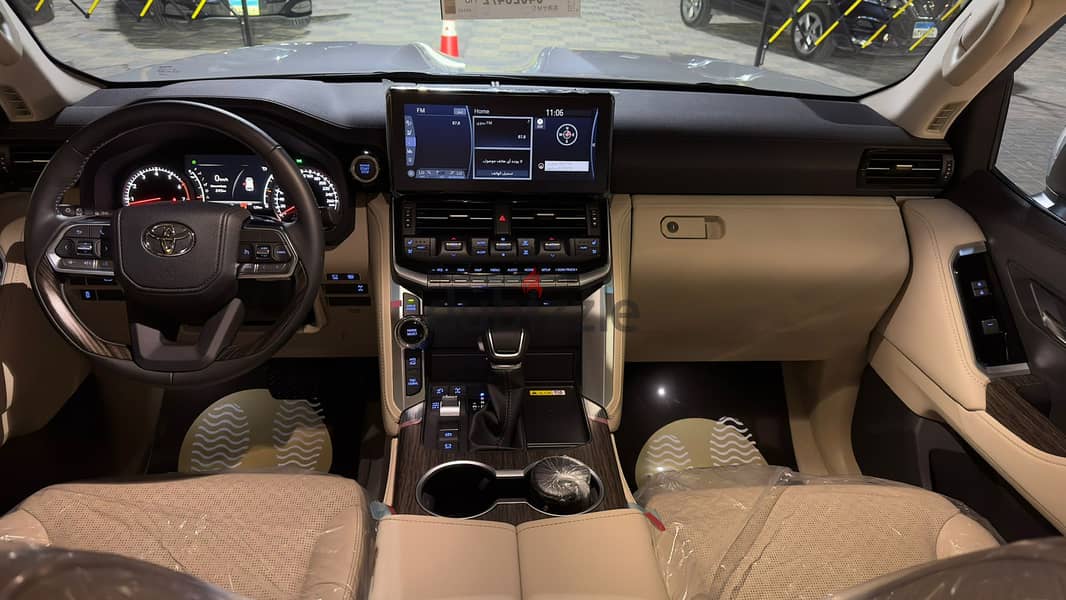 Toyota Land Cruiser VX Twinturbo Full option 1