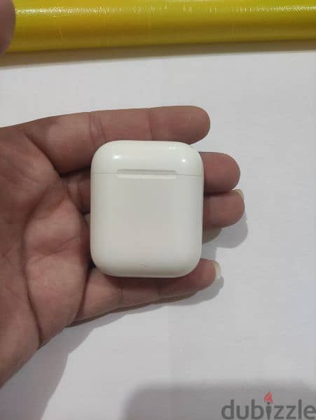 AirPods (2nd generation) 4
