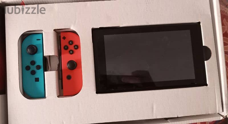 Nintendo switch blue and redتم تنزيل السعر لسرعة البيع 3