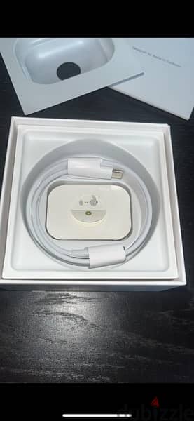 AirPods 2 pro with lightning charger 2