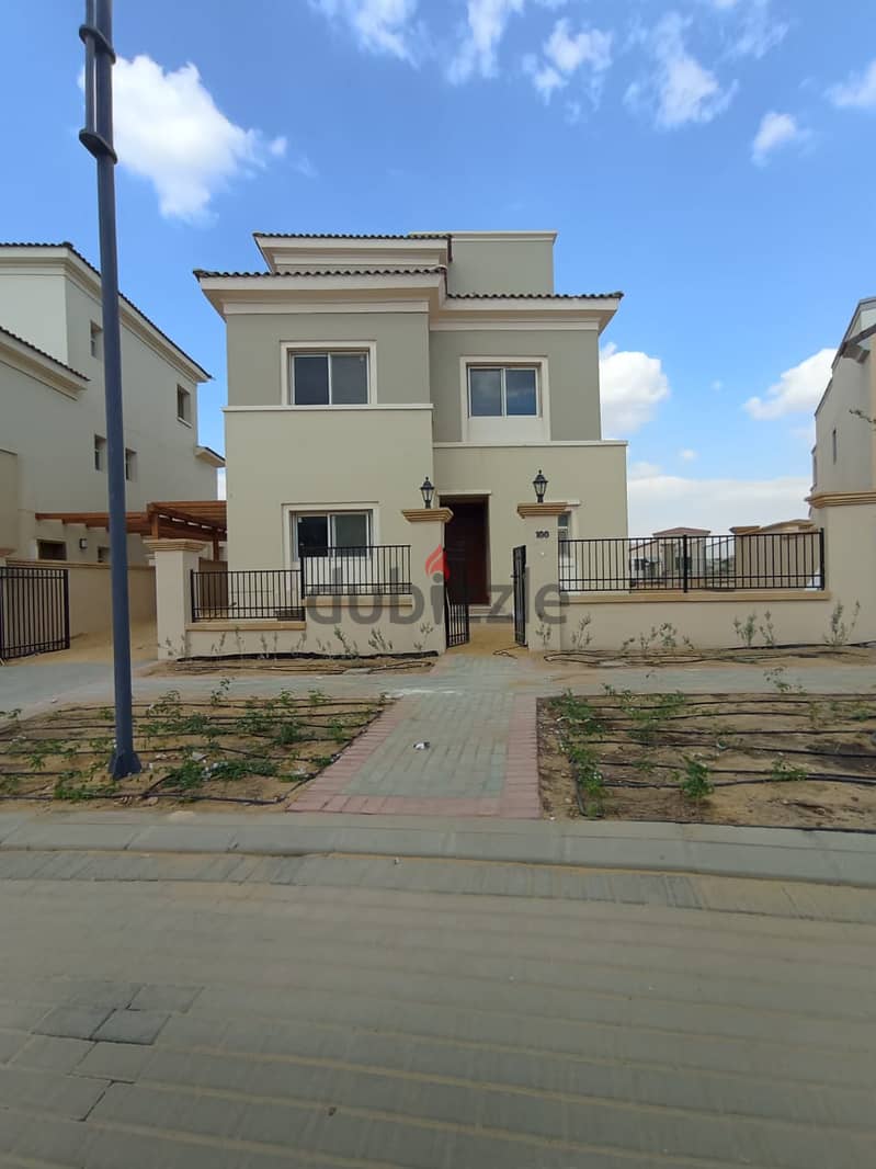 STANDALONE FOR SALE IN UPTOWN FRIST ROW GOLF DIRCT 5