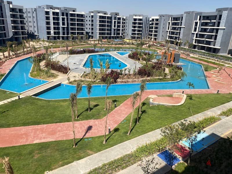 شقة Pool View للبيع في حدائق أكتوبر تسليم فوري في كمبوند صن كابيتال 9
