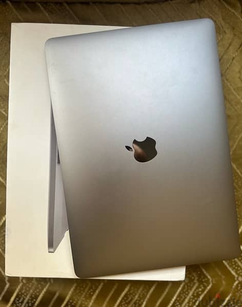 Macbook Pro i7 2019 13 inch Space Grey / 8GB / 256GB 1
