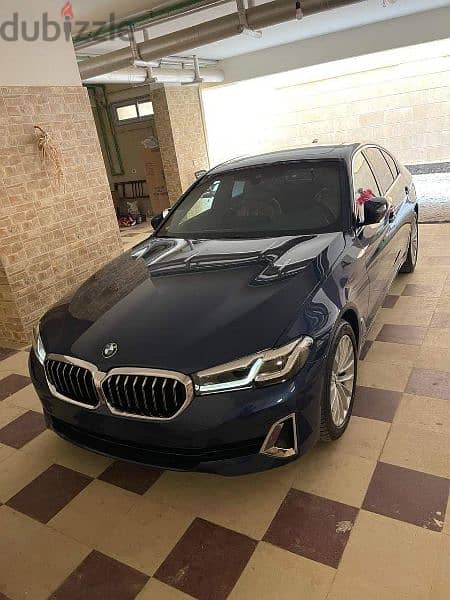 BMW 520i Luxury 2023 2