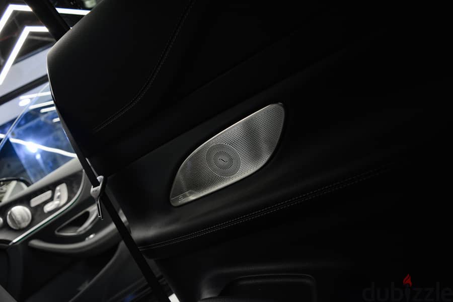 مرسيدس  Mercedes E200 Coupe Fully Loaded Night Package 2023 8