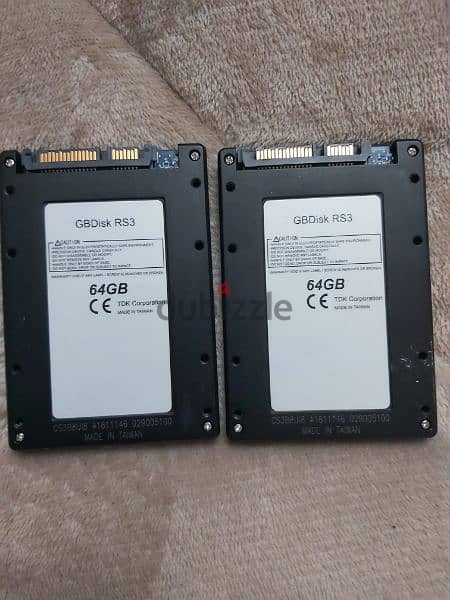 عدد ٢ هارد SSD 1